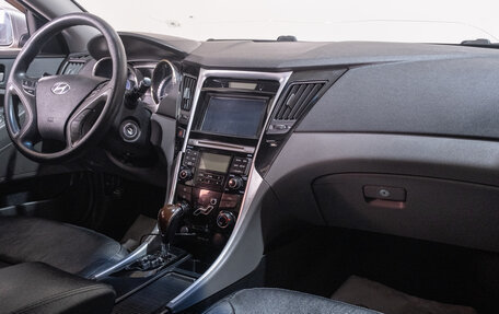 Hyundai Sonata VI, 2010 год, 1 069 000 рублей, 19 фотография