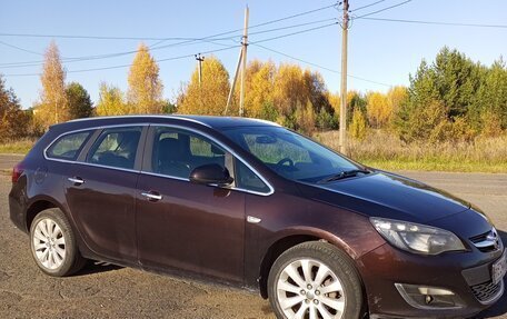 Opel Astra J, 2014 год, 699 000 рублей, 1 фотография