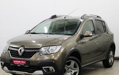 Renault Sandero II рестайлинг, 2018 год, 920 000 рублей, 1 фотография