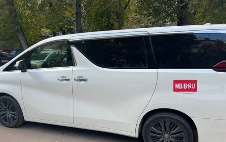 Toyota Alphard III, 2019 год, 4 900 000 рублей, 7 фотография