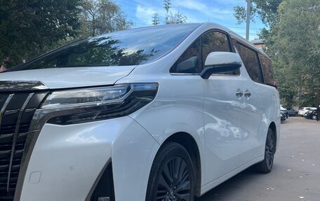Toyota Alphard III, 2019 год, 4 900 000 рублей, 8 фотография