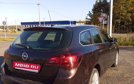 Opel Astra J, 2014 год, 699 000 рублей, 4 фотография