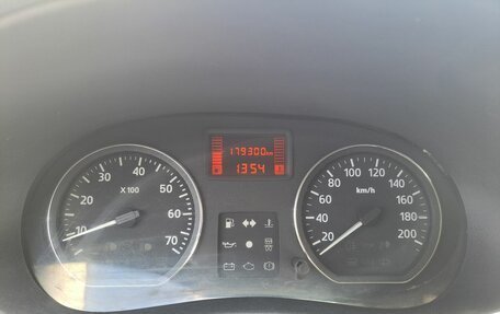 Renault Logan I, 2015 год, 290 000 рублей, 14 фотография
