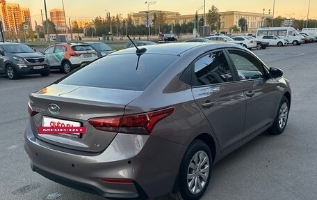 Hyundai Solaris II рестайлинг, 2018 год, 1 200 000 рублей, 3 фотография
