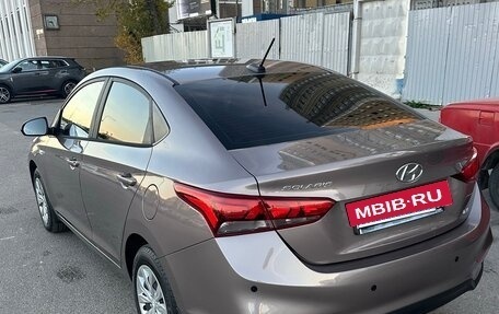 Hyundai Solaris II рестайлинг, 2018 год, 1 200 000 рублей, 5 фотография