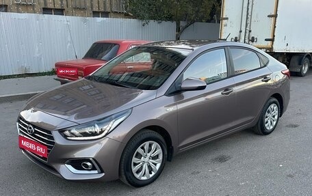 Hyundai Solaris II рестайлинг, 2018 год, 1 200 000 рублей, 6 фотография