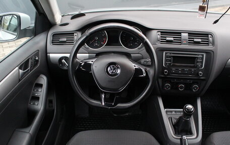 Volkswagen Jetta VI, 2015 год, 1 150 000 рублей, 12 фотография