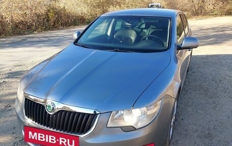 Skoda Superb III рестайлинг, 2008 год, 900 000 рублей, 5 фотография