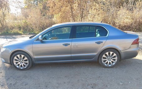 Skoda Superb III рестайлинг, 2008 год, 900 000 рублей, 23 фотография