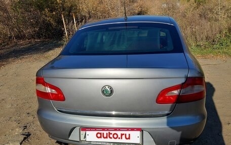 Skoda Superb III рестайлинг, 2008 год, 900 000 рублей, 13 фотография