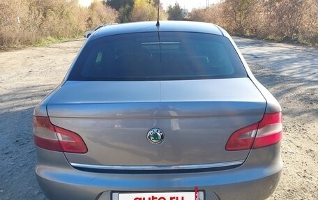 Skoda Superb III рестайлинг, 2008 год, 900 000 рублей, 20 фотография