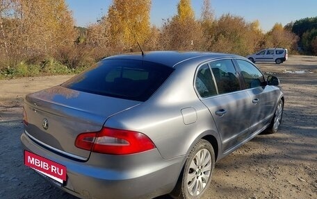 Skoda Superb III рестайлинг, 2008 год, 900 000 рублей, 19 фотография