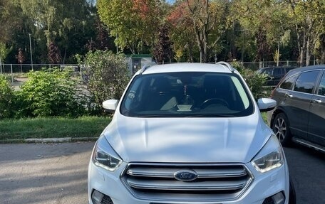Ford Kuga III, 2017 год, 2 000 000 рублей, 1 фотография