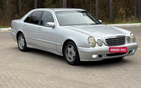 Mercedes-Benz E-Класс, 2000 год, 470 000 рублей, 2 фотография