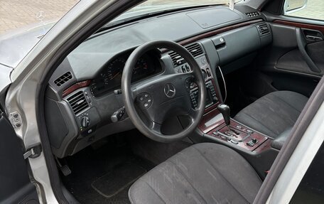 Mercedes-Benz E-Класс, 2000 год, 470 000 рублей, 7 фотография