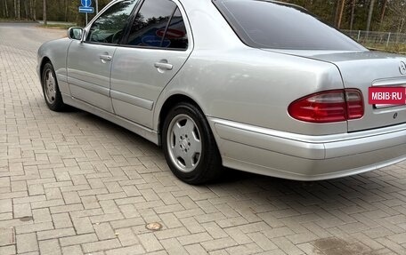 Mercedes-Benz E-Класс, 2000 год, 470 000 рублей, 5 фотография