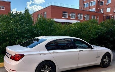 BMW 7 серия, 2012 год, 1 980 000 рублей, 4 фотография
