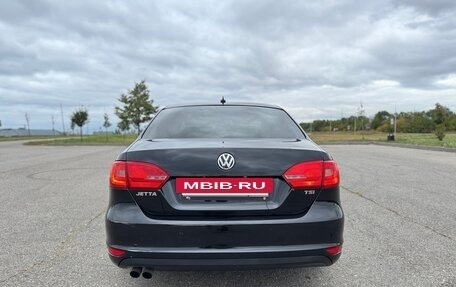 Volkswagen Jetta VI, 2013 год, 845 000 рублей, 8 фотография