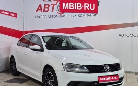 Volkswagen Jetta VI, 2015 год, 960 000 рублей, 1 фотография