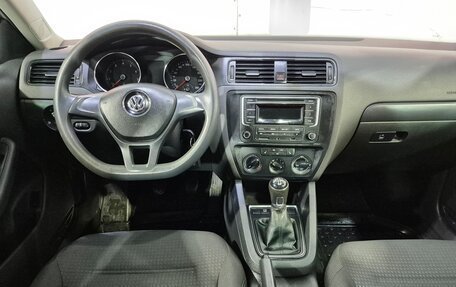 Volkswagen Jetta VI, 2015 год, 960 000 рублей, 10 фотография