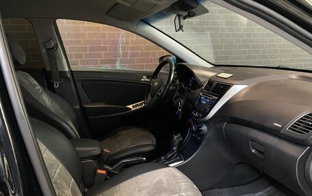 Hyundai Solaris II рестайлинг, 2015 год, 1 050 000 рублей, 9 фотография