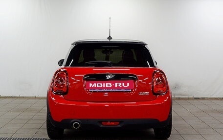 MINI Hatch, 2018 год, 1 730 000 рублей, 7 фотография