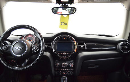MINI Hatch, 2018 год, 1 730 000 рублей, 16 фотография