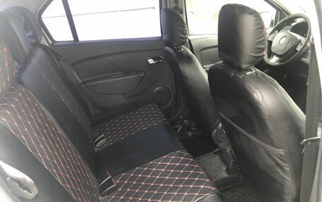 Renault Logan II, 2015 год, 633 000 рублей, 11 фотография