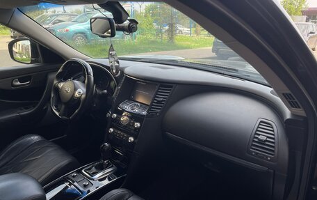 Infiniti QX70, 2014 год, 1 920 000 рублей, 8 фотография