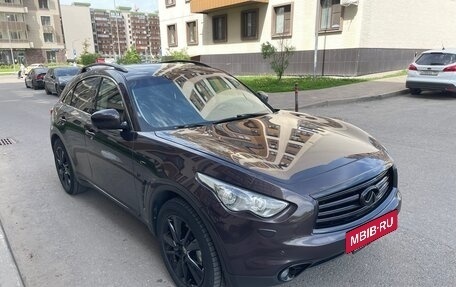 Infiniti QX70, 2014 год, 1 920 000 рублей, 3 фотография