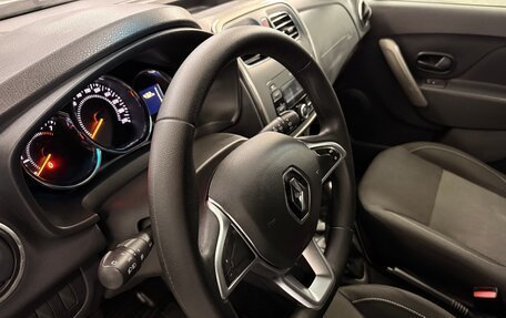 Renault Sandero II рестайлинг, 2019 год, 975 000 рублей, 18 фотография