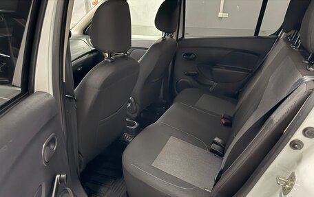 Renault Sandero II рестайлинг, 2019 год, 975 000 рублей, 21 фотография