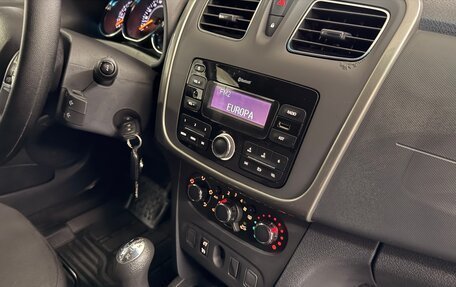 Renault Sandero II рестайлинг, 2019 год, 975 000 рублей, 23 фотография