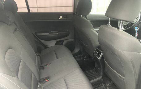 KIA Sportage IV рестайлинг, 2018 год, 1 996 000 рублей, 11 фотография