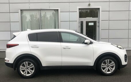 KIA Sportage IV рестайлинг, 2018 год, 1 996 000 рублей, 4 фотография