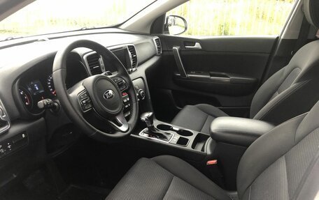 KIA Sportage IV рестайлинг, 2018 год, 1 996 000 рублей, 9 фотография