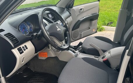 Mitsubishi L200 IV рестайлинг, 2007 год, 1 645 000 рублей, 30 фотография