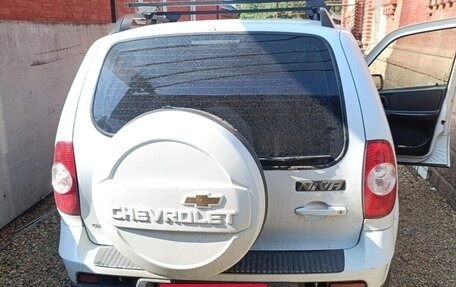 Chevrolet Niva I рестайлинг, 2013 год, 500 000 рублей, 4 фотография