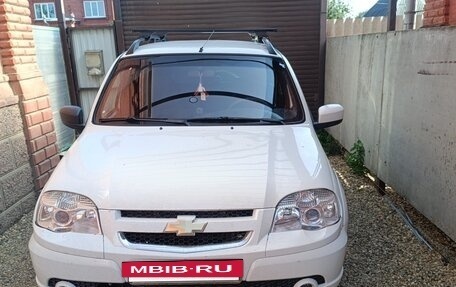Chevrolet Niva I рестайлинг, 2013 год, 500 000 рублей, 3 фотография