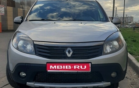 Renault Sandero I, 2014 год, 700 000 рублей, 1 фотография