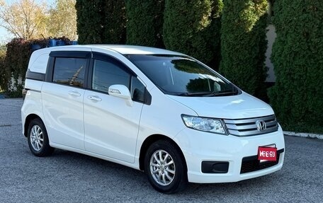 Honda Freed I, 2012 год, 1 015 000 рублей, 1 фотография