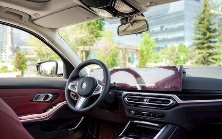 BMW 3 серия, 2022 год, 3 590 000 рублей, 9 фотография