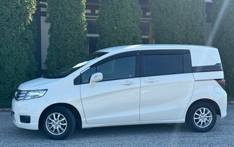 Honda Freed I, 2012 год, 1 015 000 рублей, 6 фотография