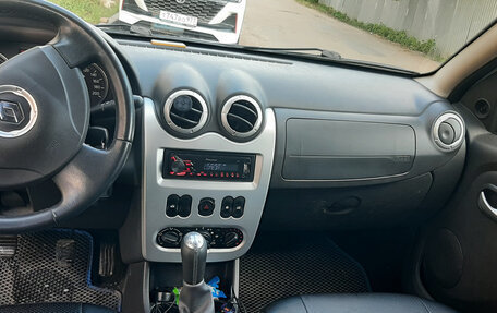 Renault Sandero I, 2014 год, 700 000 рублей, 9 фотография