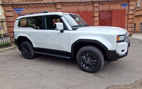 Toyota Land Cruiser Prado 150 рестайлинг 2, 2024 год, 8 190 000 рублей, 12 фотография