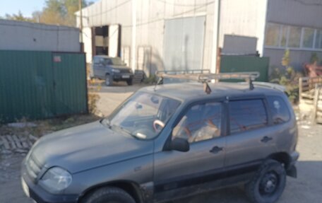 Chevrolet Niva I рестайлинг, 2004 год, 330 000 рублей, 4 фотография