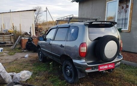 Chevrolet Niva I рестайлинг, 2004 год, 330 000 рублей, 6 фотография