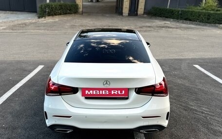 Mercedes-Benz A-Класс, 2019 год, 2 500 000 рублей, 8 фотография