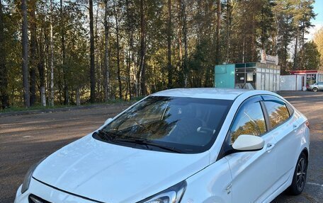 Hyundai Solaris II рестайлинг, 2011 год, 650 000 рублей, 4 фотография