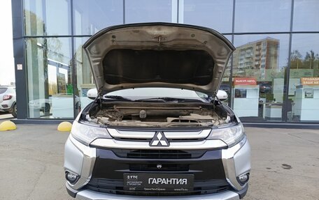 Mitsubishi Outlander III рестайлинг 3, 2015 год, 1 354 000 рублей, 11 фотография